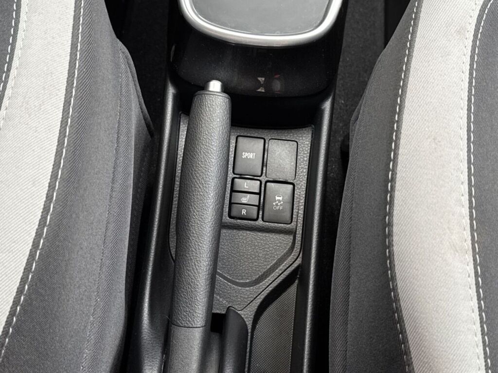 Toyota Yaris 2019 Punainen