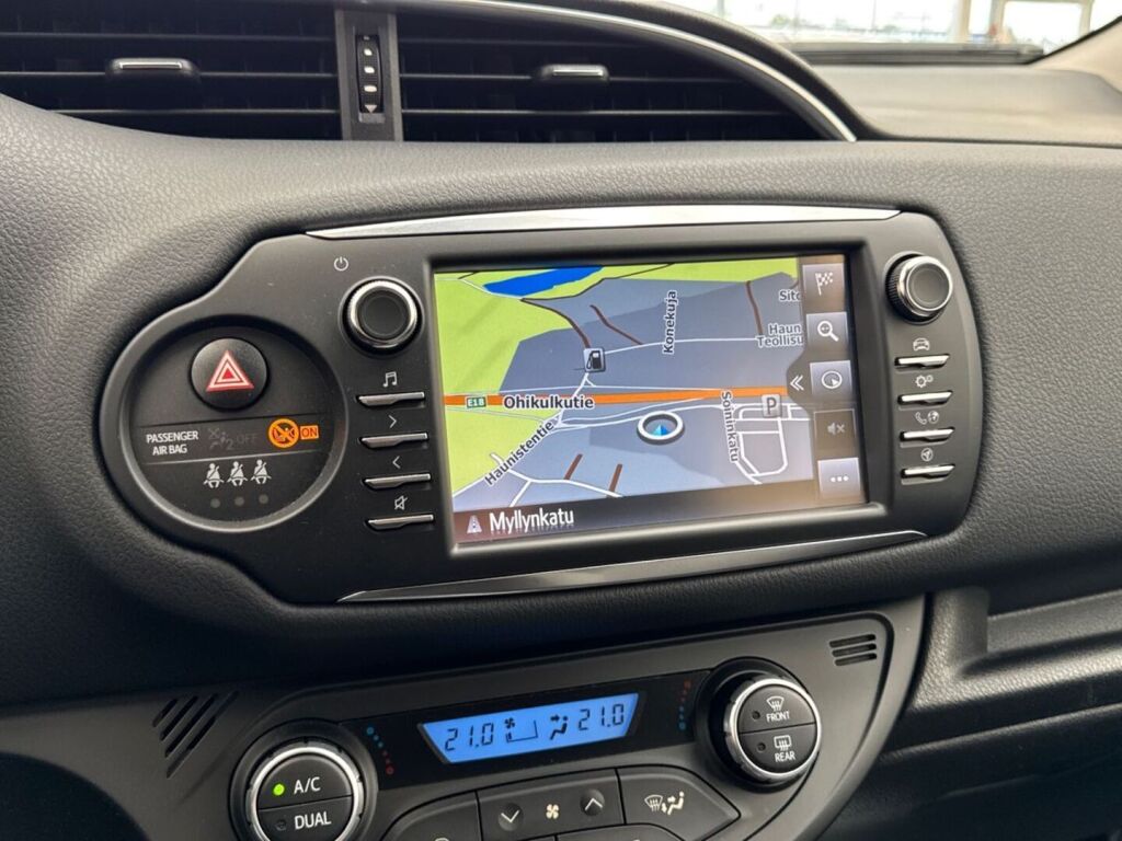 Toyota Yaris 2019 Punainen