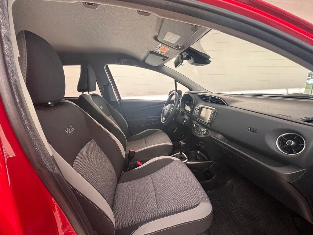 Toyota Yaris 2019 Punainen