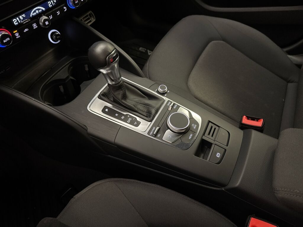 Audi A3 2019 Valkoinen