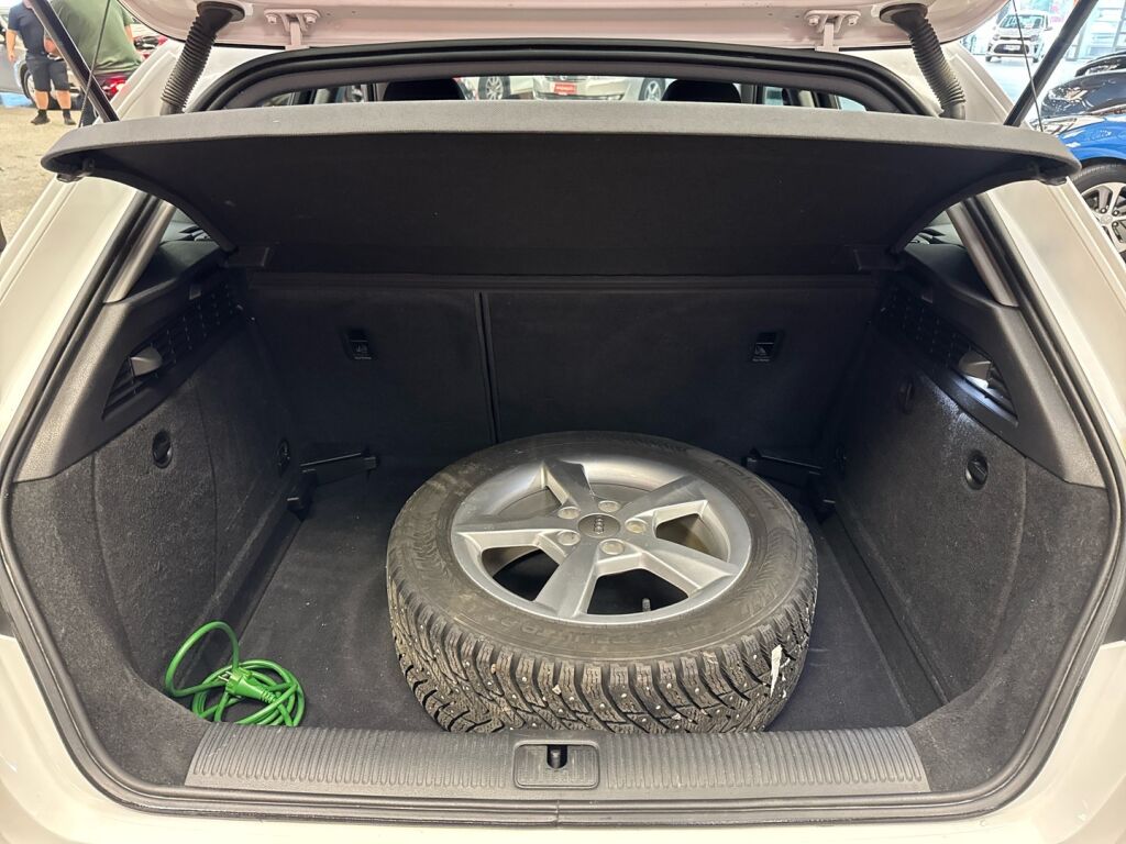 Audi A3 2019 Valkoinen