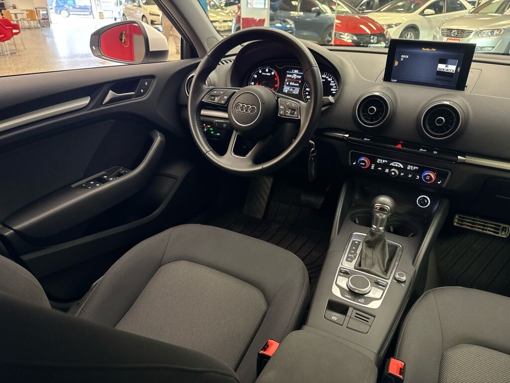 Audi A3 2019 Valkoinen