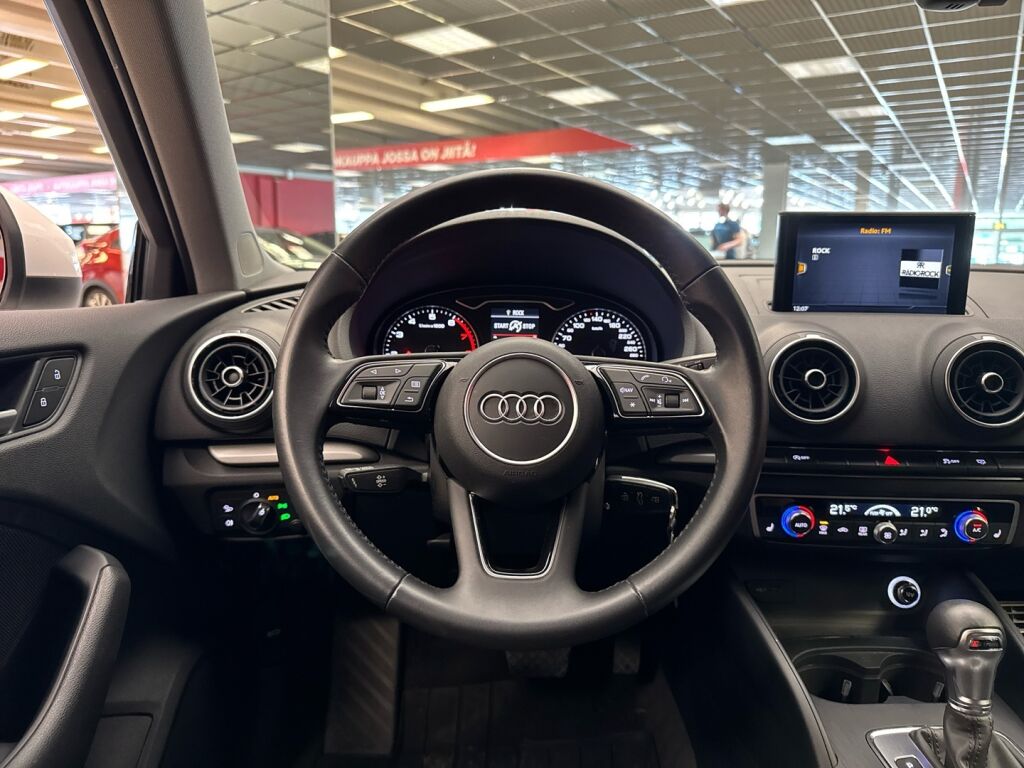 Audi A3 2019 Valkoinen
