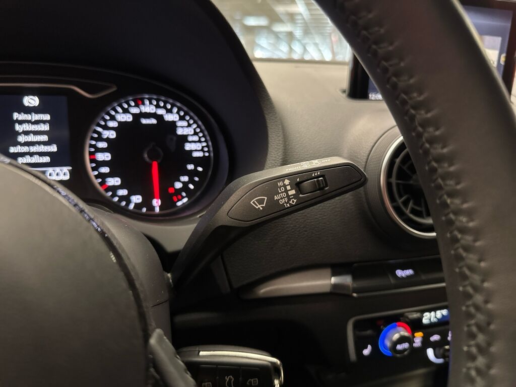 Audi A3 2019 Valkoinen