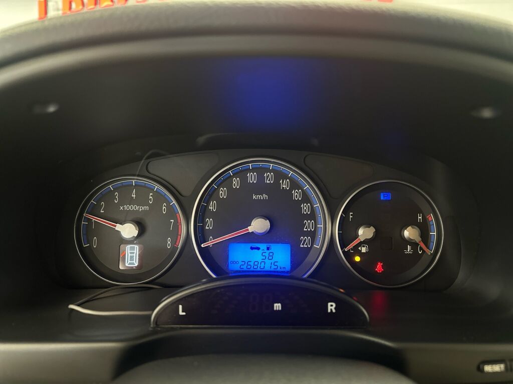 Hyundai Santa Fe 2007 Ruskea (beige)