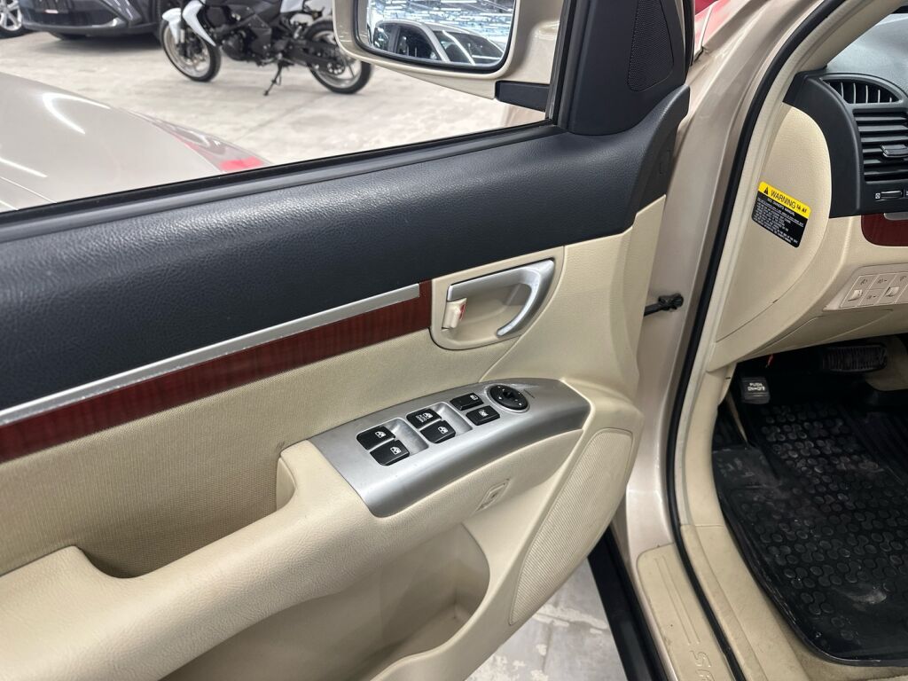 Hyundai Santa Fe 2007 Ruskea (beige)