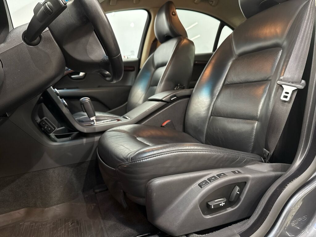 Volvo S80 2008 Harmaa