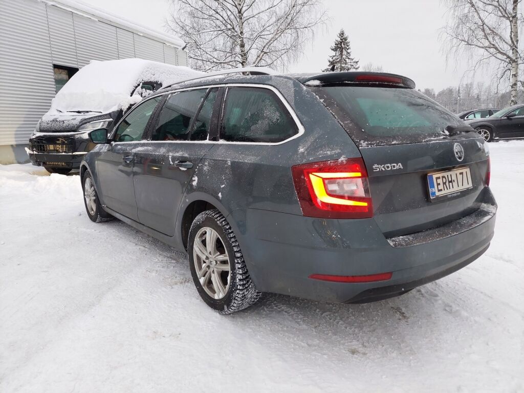 Skoda Octavia 2019 Harmaa