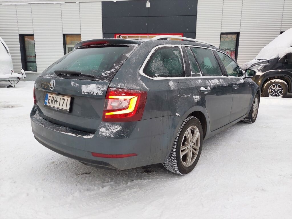 Skoda Octavia 2019 Harmaa