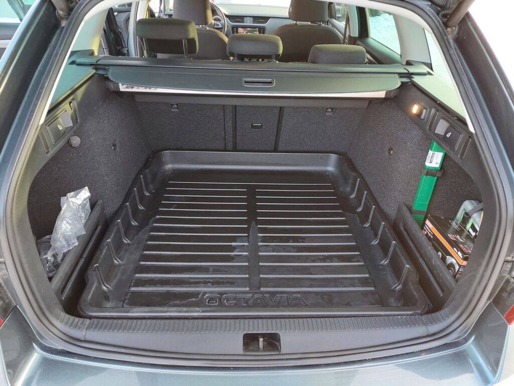 Skoda Octavia 2019 Harmaa