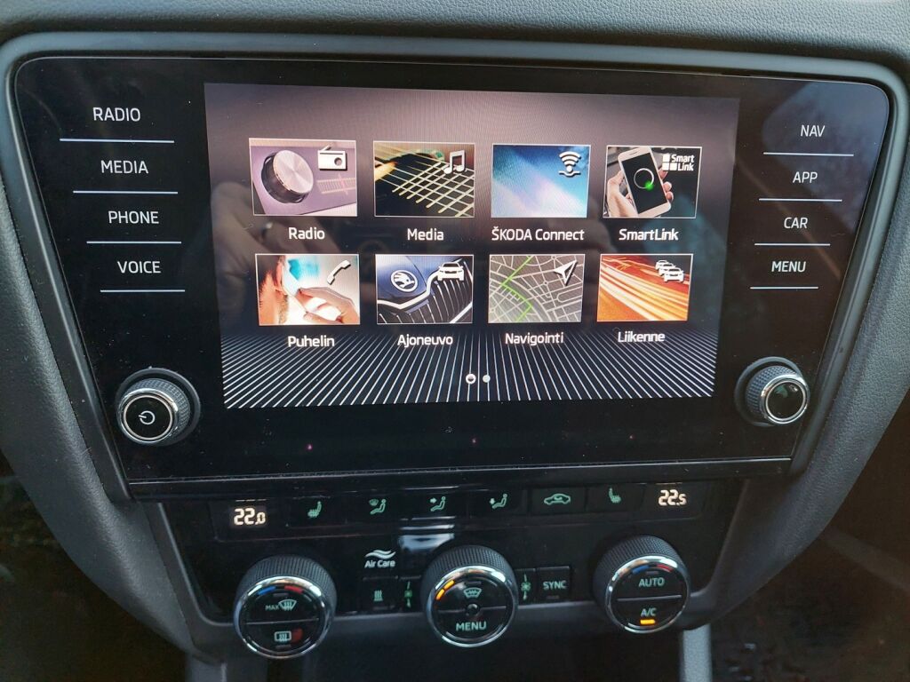 Skoda Octavia 2019 Harmaa