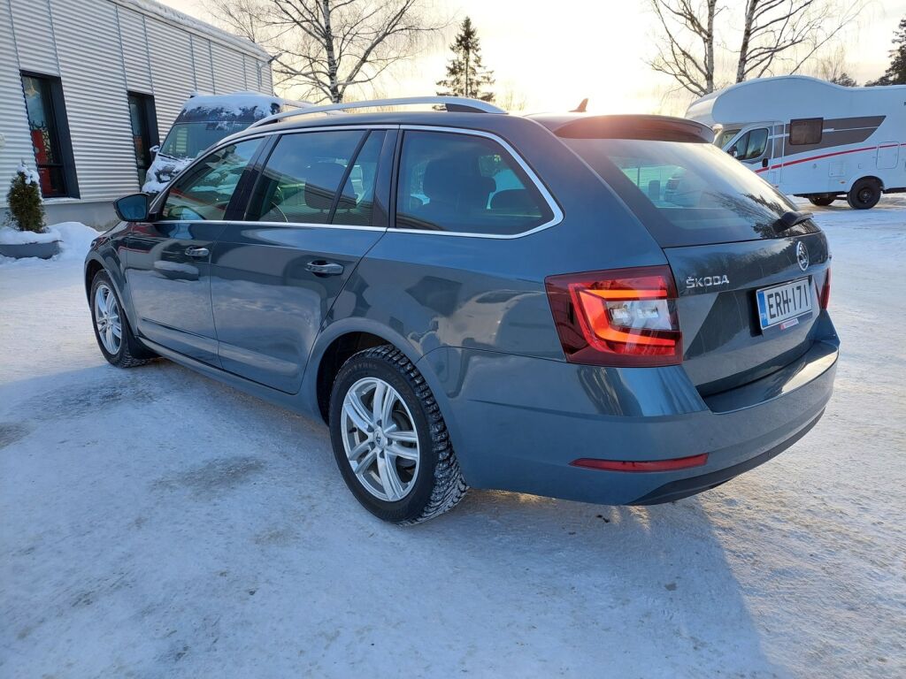 Skoda Octavia 2019 Harmaa