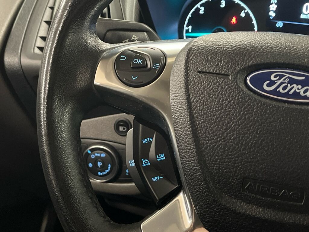 Ford Transit Connect 2019 Valkoinen