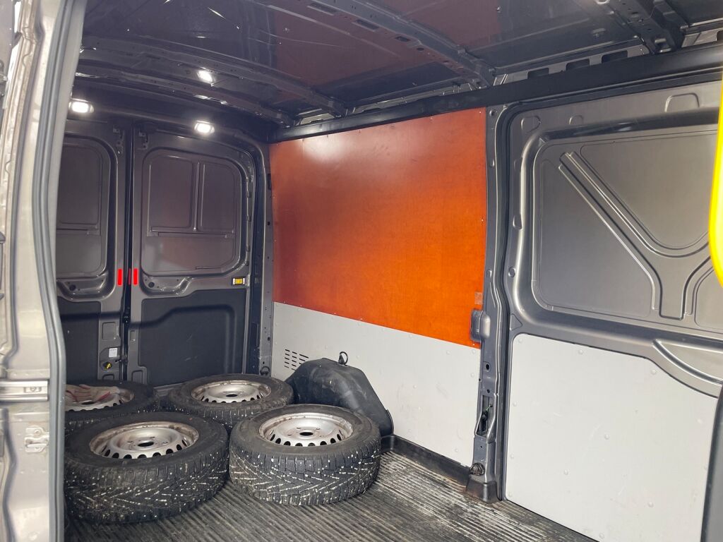 Ford Transit 2019 Ruskea (beige)