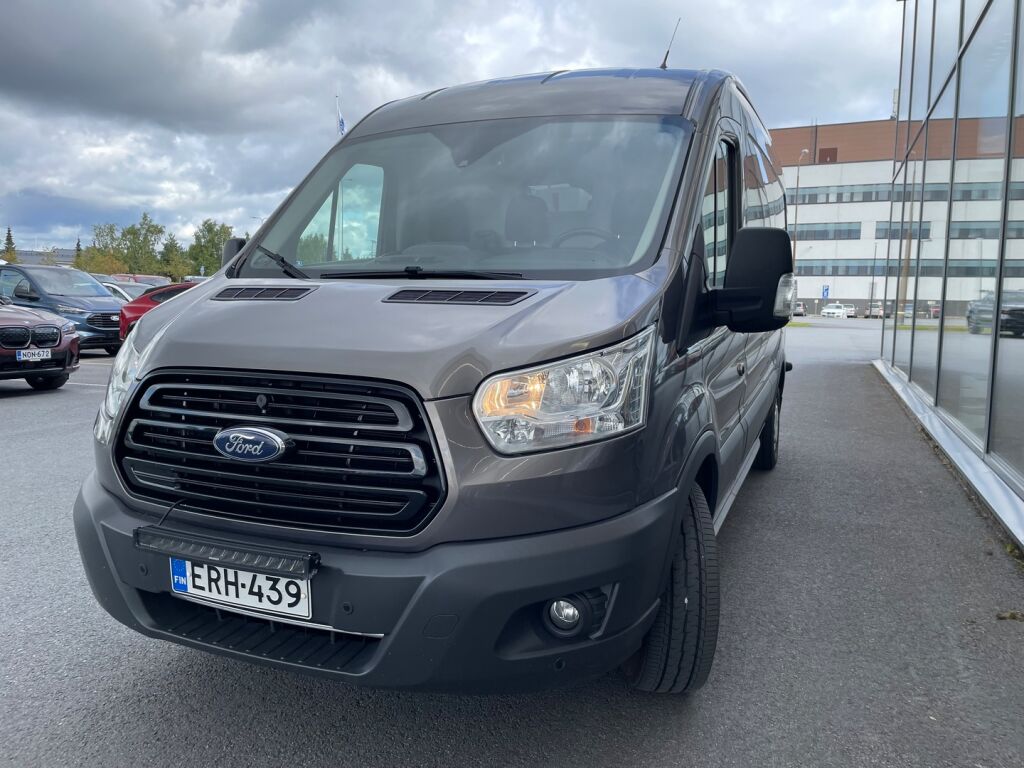 Ford Transit 2019 Ruskea (beige)