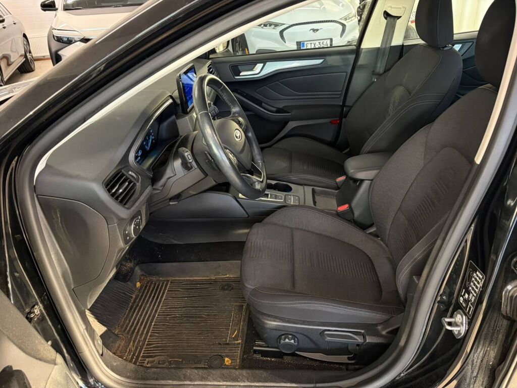 Ford Focus 2019 Musta