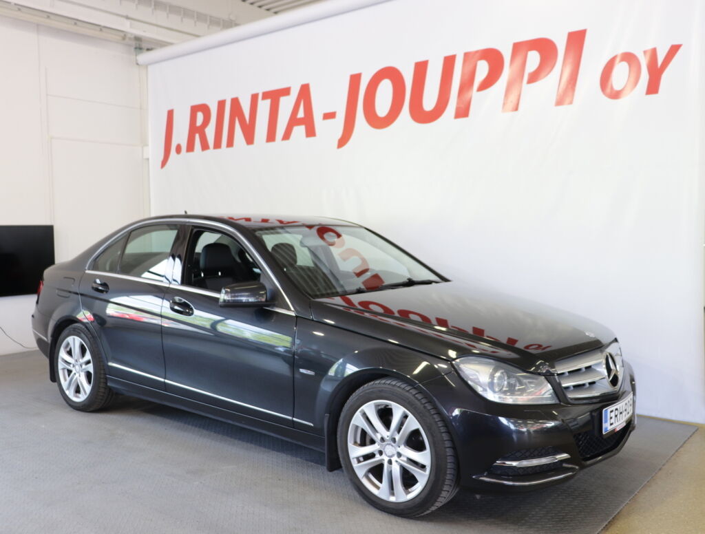 Mercedes-Benz C 2012 Musta
