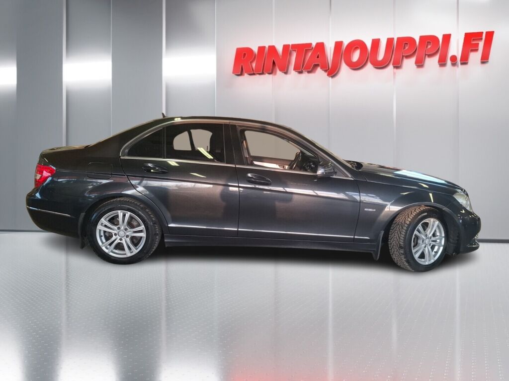 Mercedes-Benz C 2012 Musta