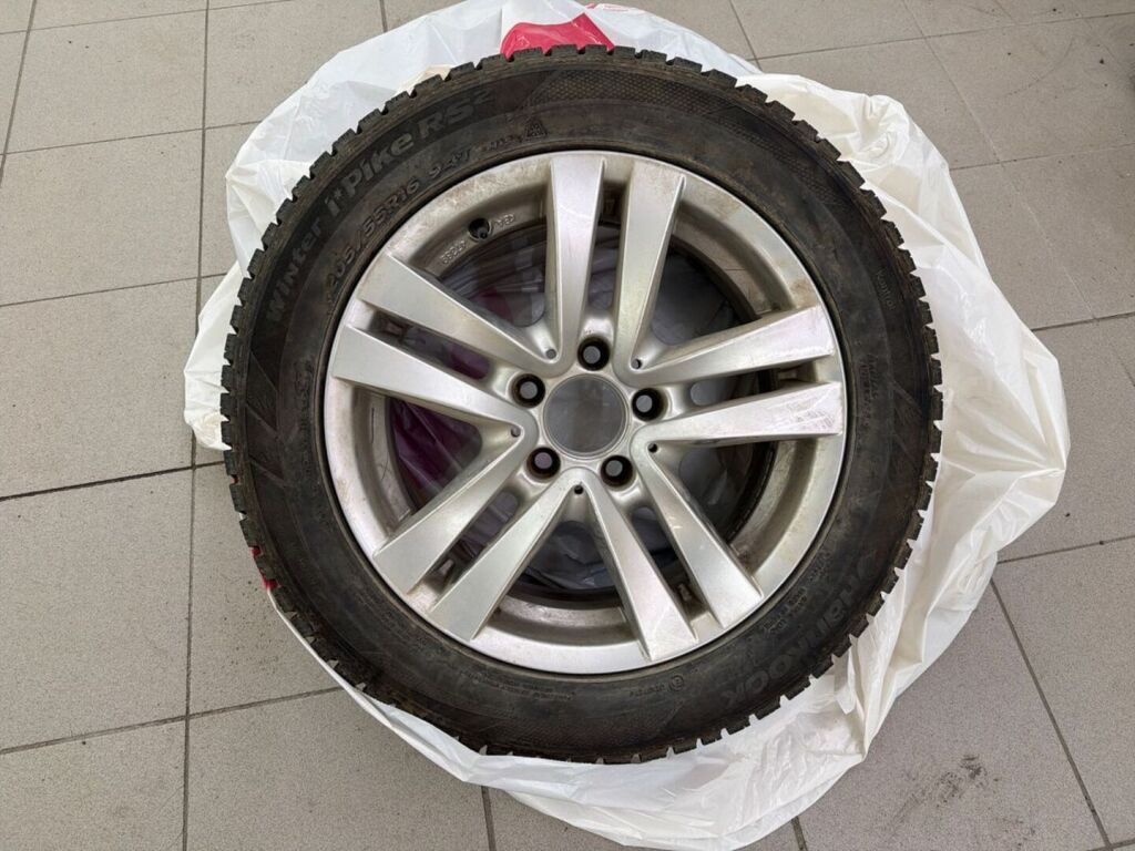Mercedes-Benz C 2012 Ruskea (beige)