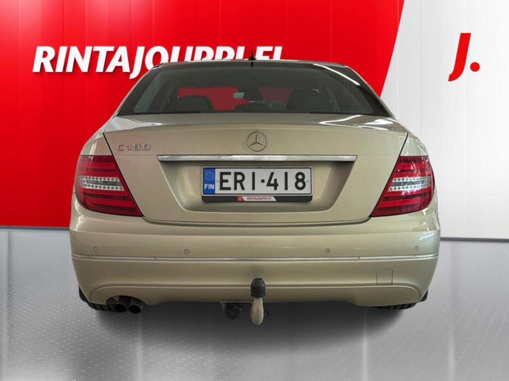 Mercedes-Benz C 2012 Ruskea (beige)