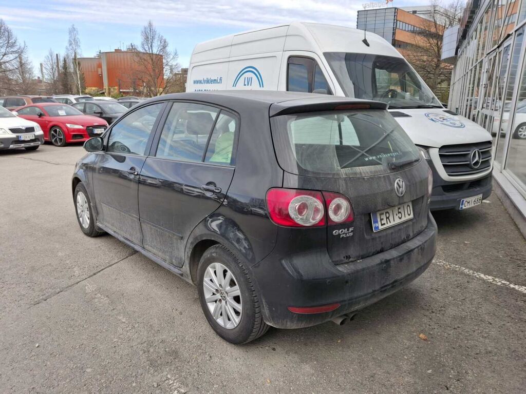 Volkswagen Golf Plus 2011 Musta