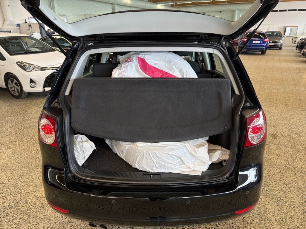 Volkswagen Golf Plus 2011 Musta