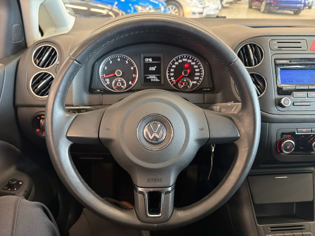 Volkswagen Golf Plus 2011 Musta