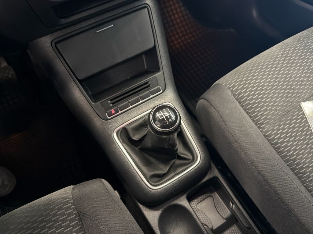 Volkswagen Golf Plus 2011 Musta