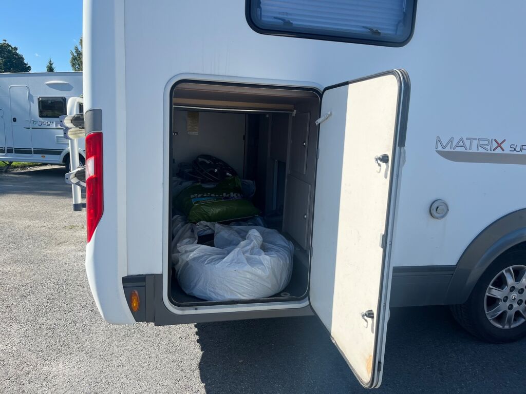 Adria MATRIX SUPREME M 687 SL ALDE 2012 Valkoinen