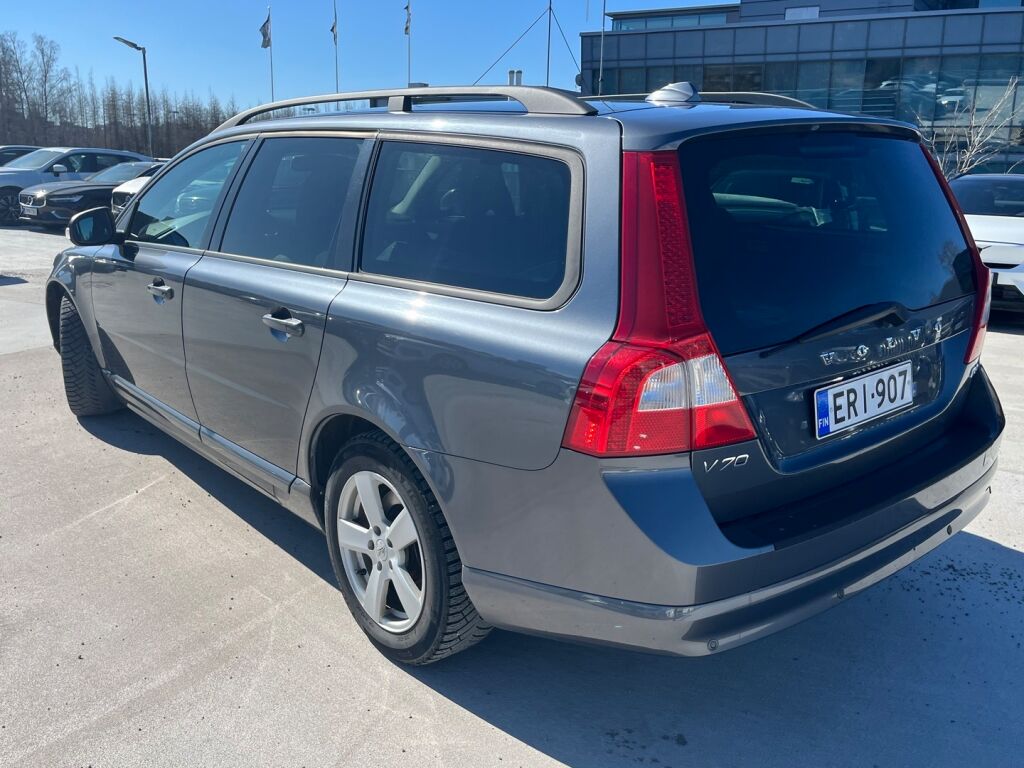 Volvo V70 2011 Harmaa