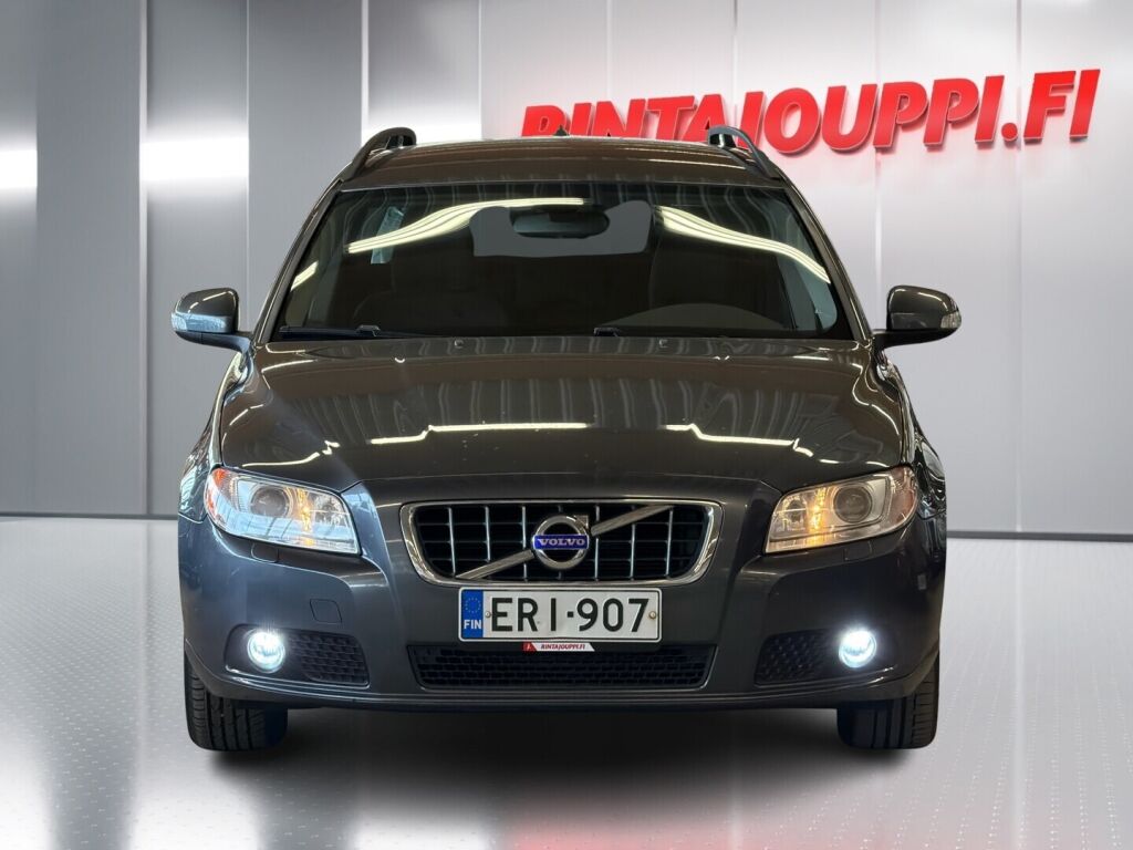 Volvo V70 2011 Harmaa