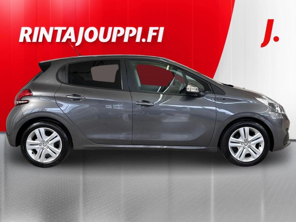 Peugeot 208 Signature PureTech 82 5-ov 2019, photo 7/24
