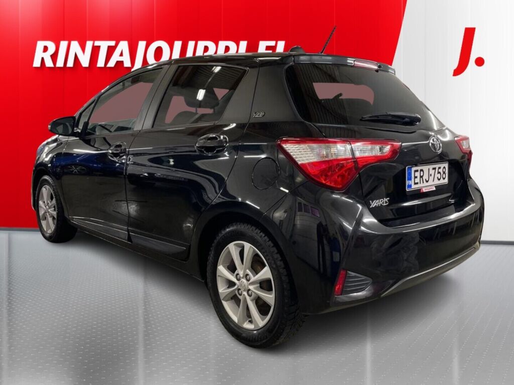 Toyota Yaris 2019 Musta