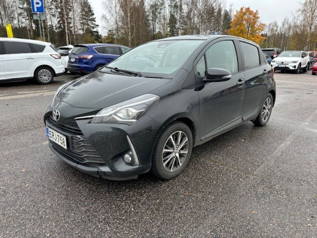 Toyota Yaris 2019 Musta