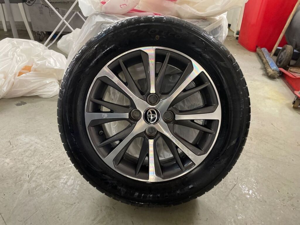 Toyota Yaris 2019 Musta