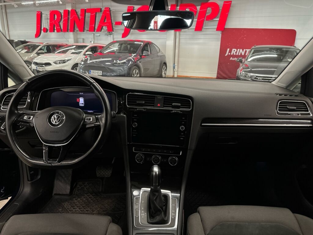 Volkswagen Golf 2019 Sininen