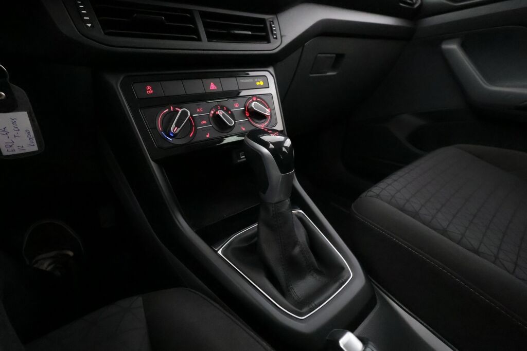 Volkswagen T-Cross 2019 Punainen