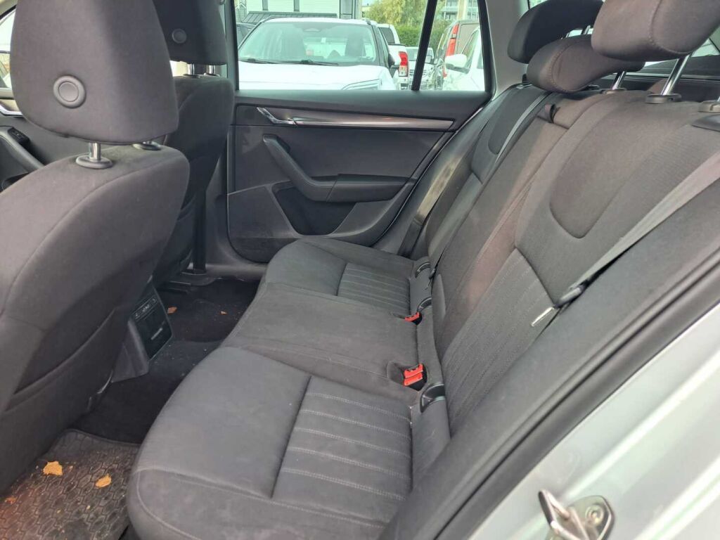 Skoda Octavia 2019 Harmaa