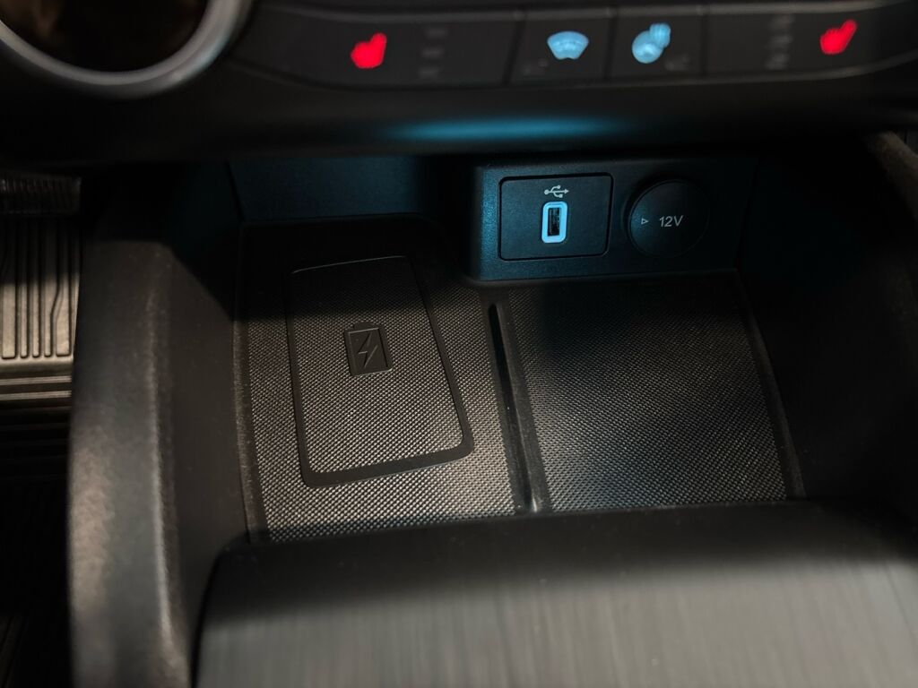 Ford Focus 2019 Musta