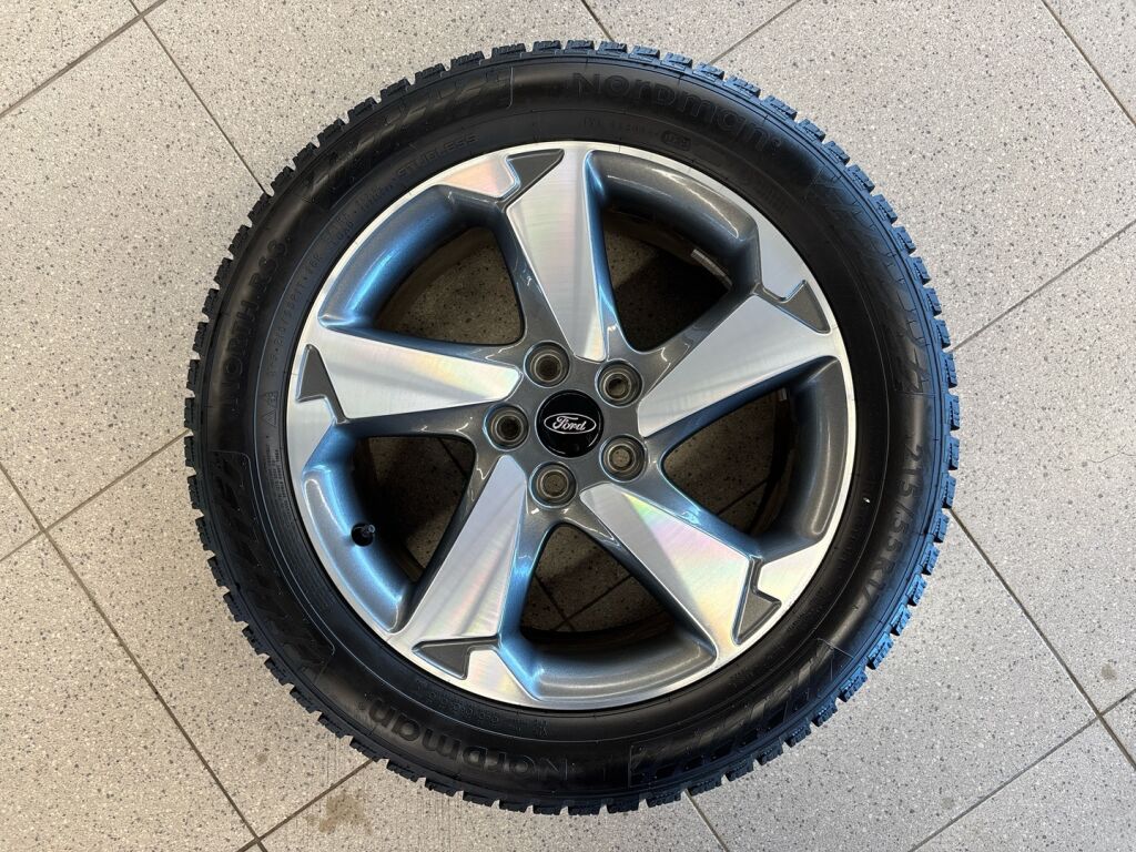 Ford Focus 2019 Musta