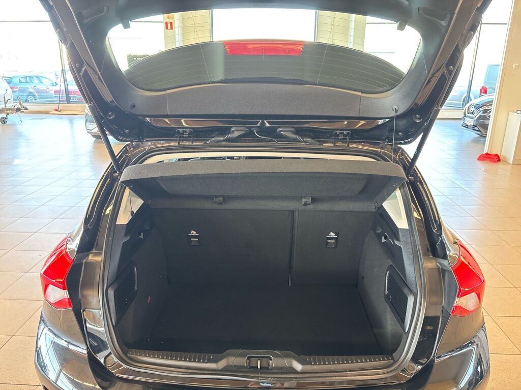 Ford Focus 2019 Musta