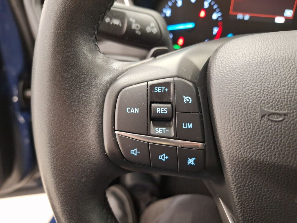 Ford Focus 2019 Sininen