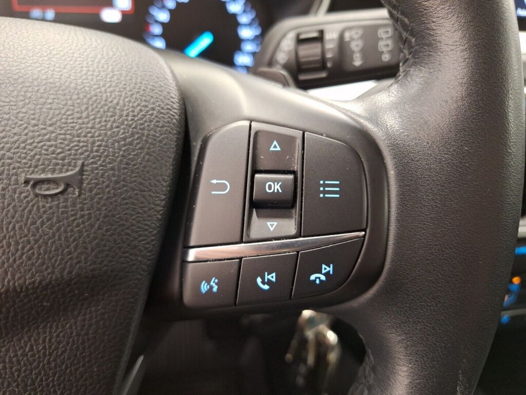 Ford Focus 2019 Sininen