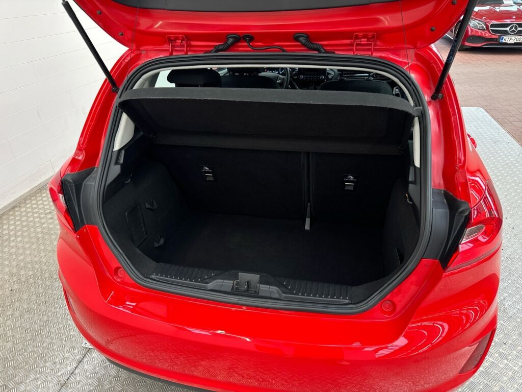 Ford Fiesta 2019 Punainen