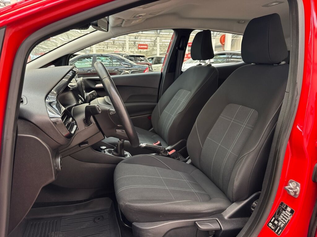 Ford Fiesta 2019 Punainen