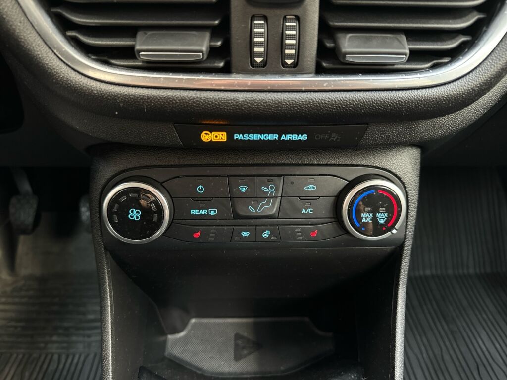 Ford Fiesta 2019 Punainen