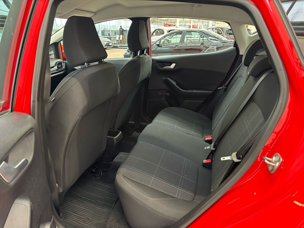 Ford Fiesta 2019 Punainen