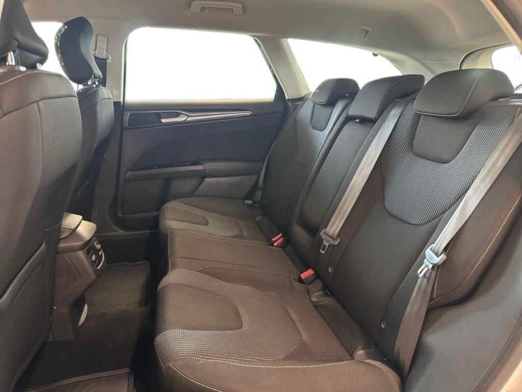 Ford Mondeo 2019 Valkoinen