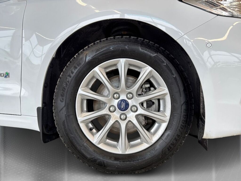 Ford Mondeo 2019 Valkoinen