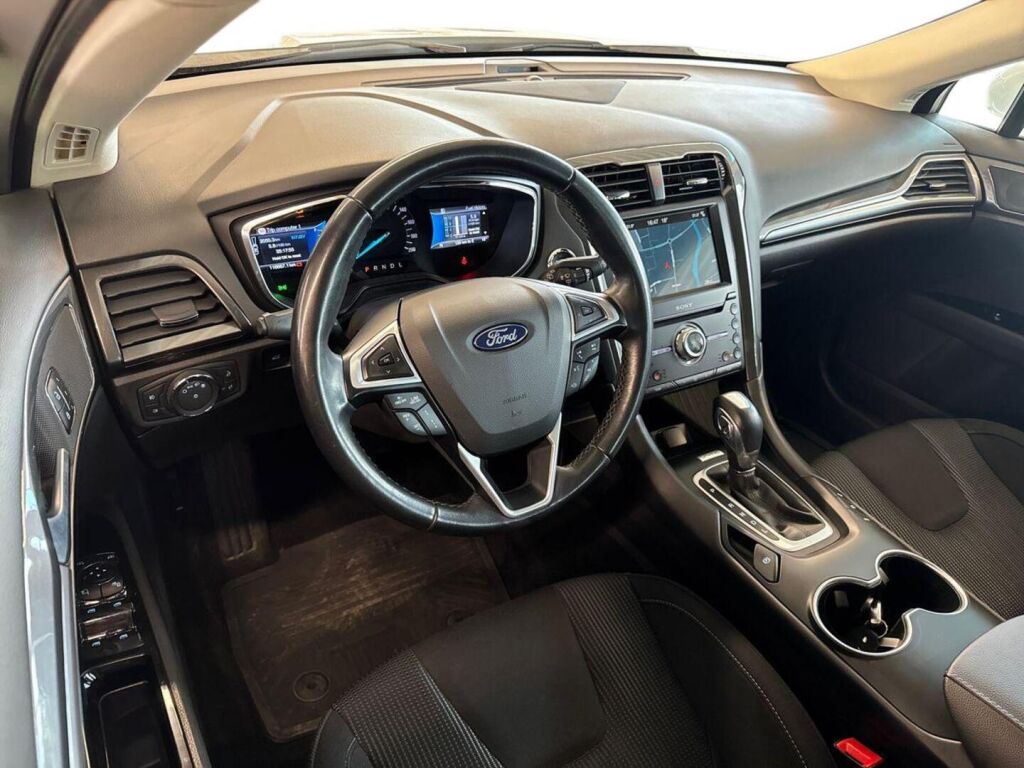 Ford Mondeo 2019 Valkoinen